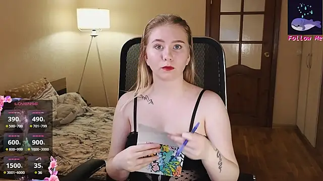 D0nna  online show from January 11, 2025, 7:59 pm