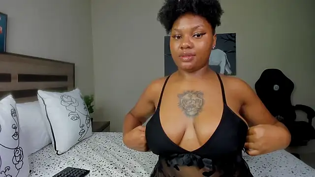 Renee-18 online show from February 4, 2025, 6:14 am