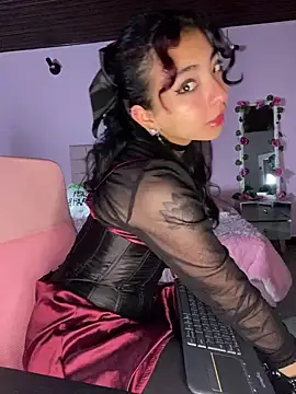  Gothiccbitch  online show from February 26, 2025, 5:24 am