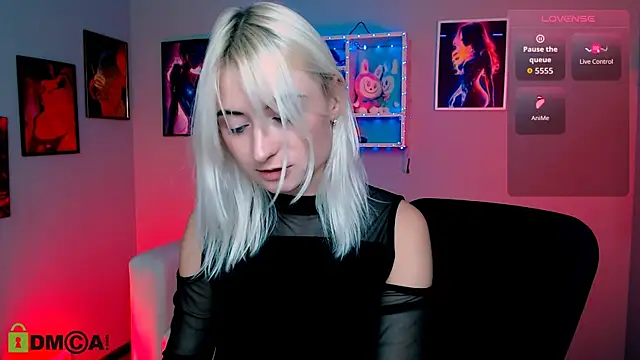 melisa white1 online show from November 21, 2025, 8:30 pm