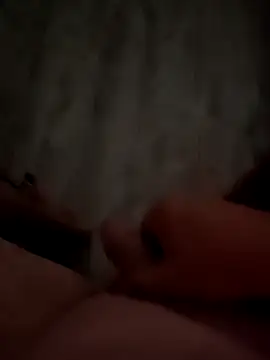 Snapshot of Szeltolo001 chatting on September 18, 2025, 2:47 am Szeltolo001 online show from September 18, 2025, 2:47 am