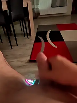 Szeltolo001 online show from March 17, 2026, 12:57 am