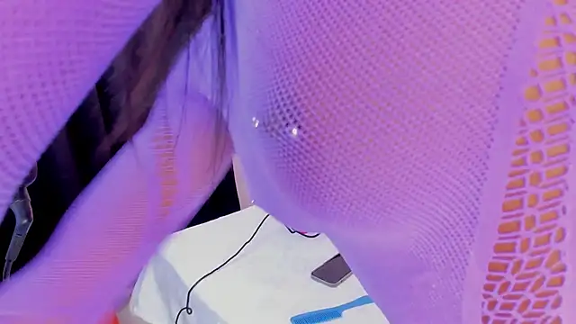 CahitlinBell online show from February 8, 2025, 4:14 am