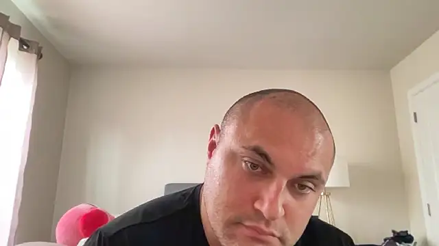 Snapshot of SluggishChase99 chatting on September 24, 2025, 5:52 pm SluggishChase99 online show from September 24, 2025, 5:52 pm