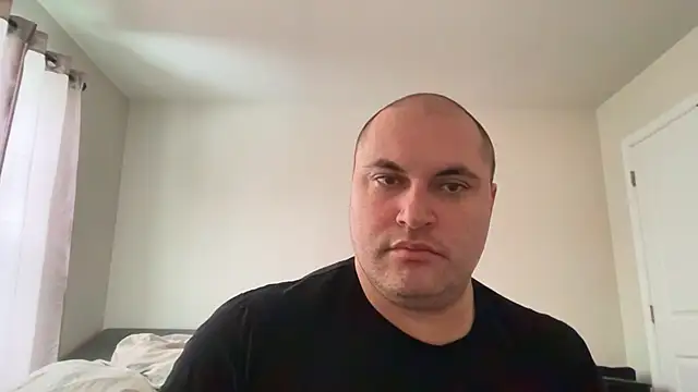 Snapshot of SluggishChase99 chatting on February 3, 2026, 1:05 pm SluggishChase99 online show from February 3, 2026, 1:05 pm