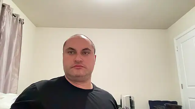 Snapshot of SluggishChase99 chatting on February 10, 2026, 12:42 am SluggishChase99 online show from February 10, 2026, 12:42 am