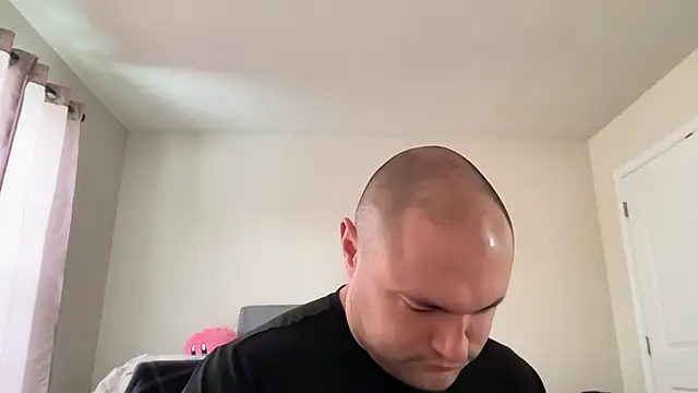 Snapshot of SluggishChase99 chatting on February 12, 2026, 2:50 pm SluggishChase99 online show from February 12, 2026, 2:50 pm