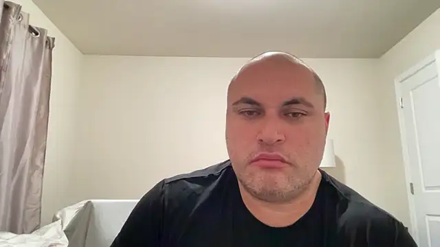 Snapshot of SluggishChase99 chatting on December 14, 2025, 11:32 pm SluggishChase99 online show from December 14, 2025, 11:32 pm