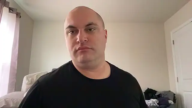 Snapshot of SluggishChase99 chatting on January 6, 2026, 4:11 pm SluggishChase99 online show from January 6, 2026, 4:11 pm