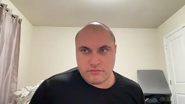 Snapshot of SluggishChase99 chatting on February 15, 2026, 4:13 am SluggishChase99 online show from February 15, 2026, 4:13 am