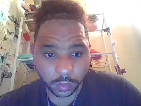 Snapshot of Dj-yefri-pauta chatting on April 22, 2026, 2:51 am Dj-yefri-pauta online show from April 22, 2026, 2:51 am