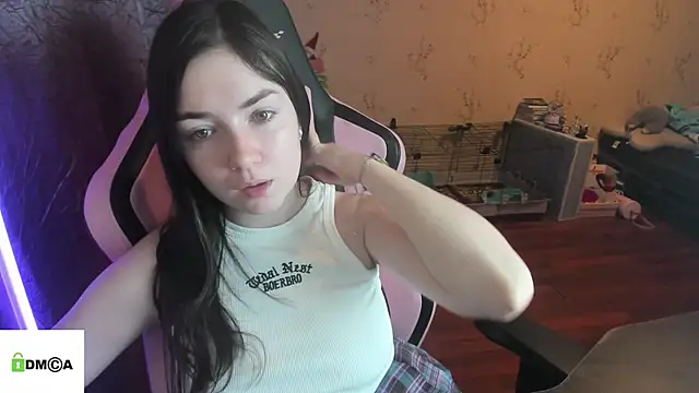 Snapshot of Crazy_forest_fairy chatting on February 23, 2026, 10:43 pm Crazy forest fairy online show from February 23, 2026, 10:43 pm