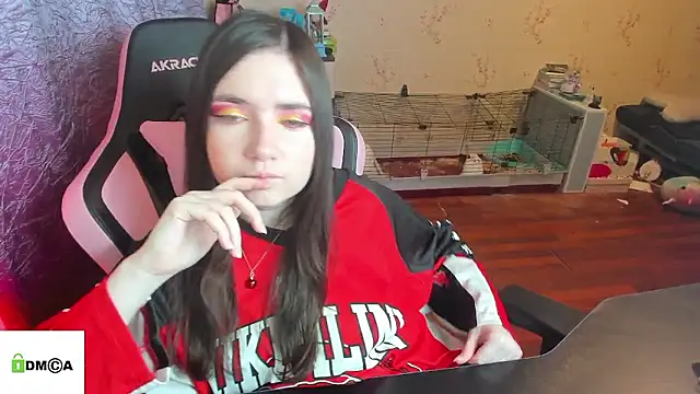 Crazy forest fairy online show from January 14, 2026, 3:54 am