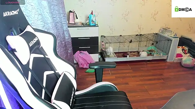 Crazy forest fairy online show from December 2, 2025, 1:39 am