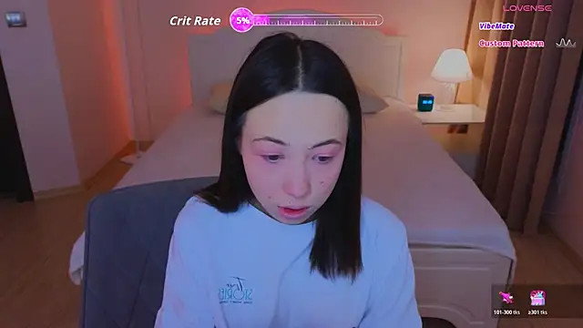 Hayle Hill online show from November 9, 2025, 2:04 am