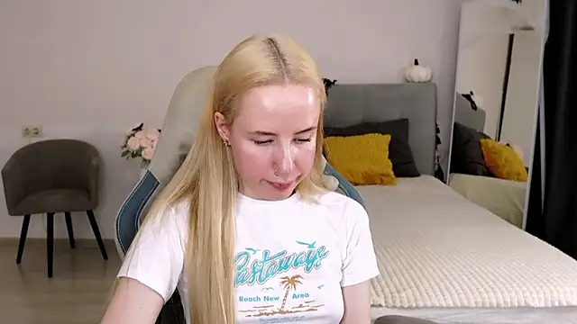 Snapshot of Cassie_Kelman chatting on October 25, 2025, 9:26 pm Cassie Kelman online show from October 25, 2025, 9:26 pm