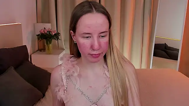 Snapshot of Cassie_Kelman chatting on March 23, 2025, 3:10 am Cassie Kelman online show from March 23, 2025, 3:10 am