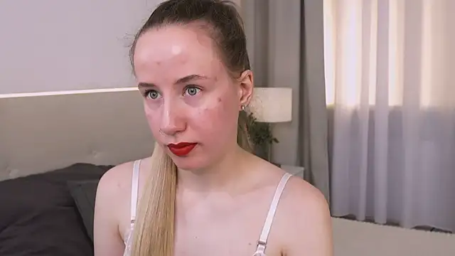 Snapshot of Cassie_Kelman chatting on October 5, 2025, 9:05 pm Cassie Kelman online show from October 5, 2025, 9:05 pm