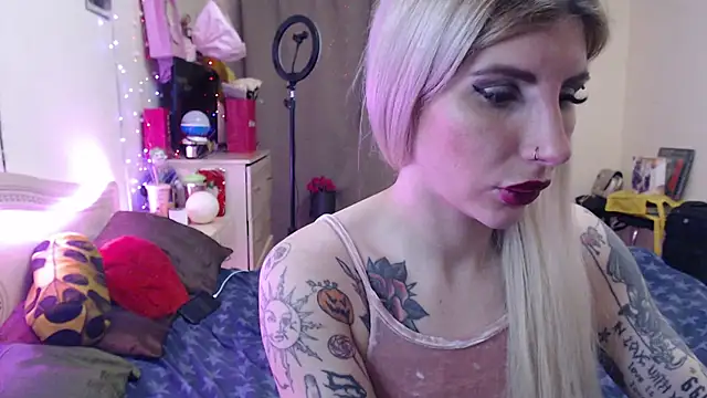 Snapshot of BLACKPeonyy chatting on November 6, 2025, 9:19 pm BLACKPeonyy online show from November 6, 2025, 9:19 pm