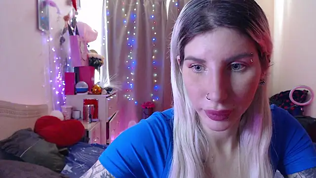 Snapshot of BLACKPeonyy chatting on September 20, 2025, 11:26 am BLACKPeonyy online show from September 20, 2025, 11:26 am