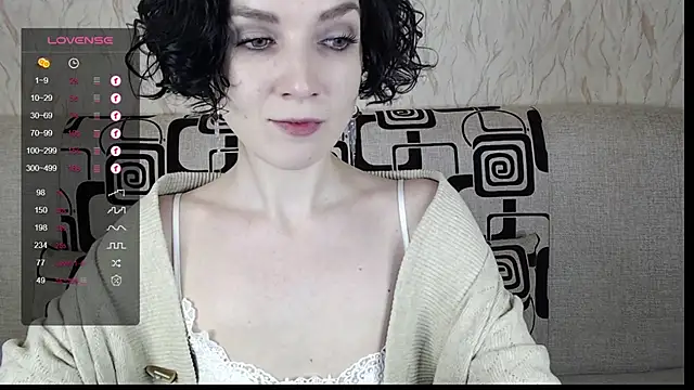 TinaWince online show from February 9, 2025, 5:50 am