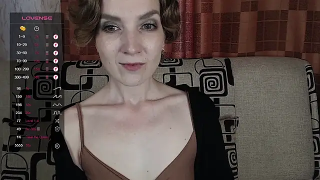 Snapshot of TinaWince chatting on June 5, 2026, 6:52 am TinaWince online show from June 5, 2026, 6:52 am