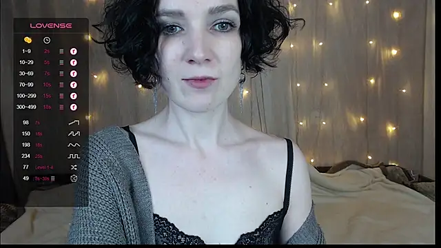 TinaWince online show from January 11, 2025, 8:11 am