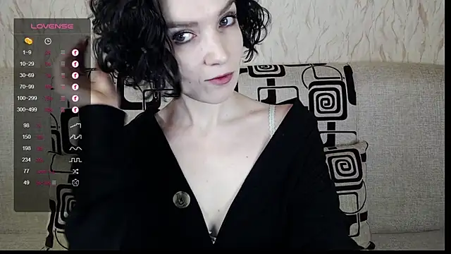 TinaWince online show from February 2, 2025, 5:53 am
