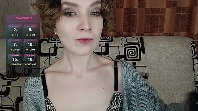 TinaWince online show from February 5, 2026, 4:52 am