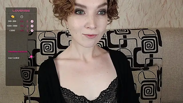 Snapshot of TinaWince chatting on September 28, 2025, 4:41 am TinaWince online show from September 28, 2025, 4:41 am