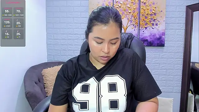  alaiasmile  online show from September 16, 2025, 7:04 pm