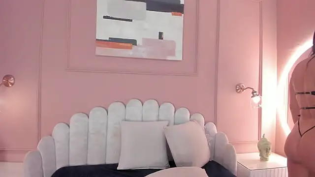 mara brooks online show from September 23, 2025, 7:43 pm