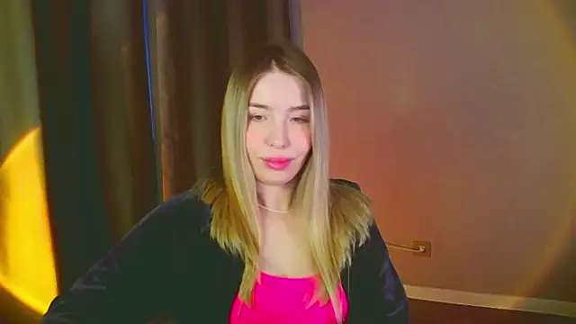 Snapshot of mia_raspberrie chatting on January 11, 2025, 11:12 am mia raspberrie online show from January 11, 2025, 11:12 am