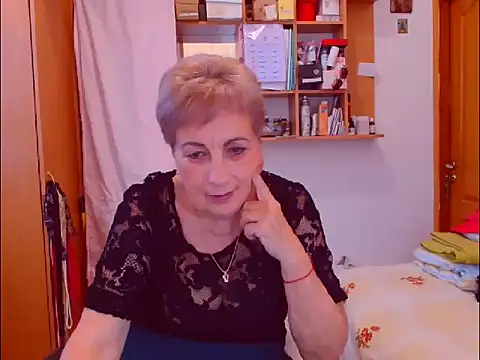 Victoria5643 online show from September 27, 2025, 2:56 pm