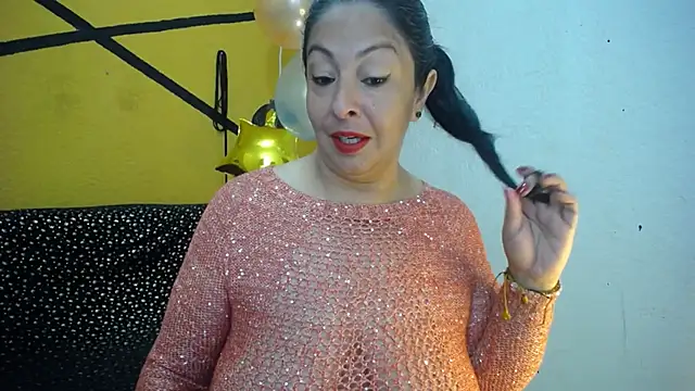 Catalina JH online show from January 6, 2025, 4:55 pm