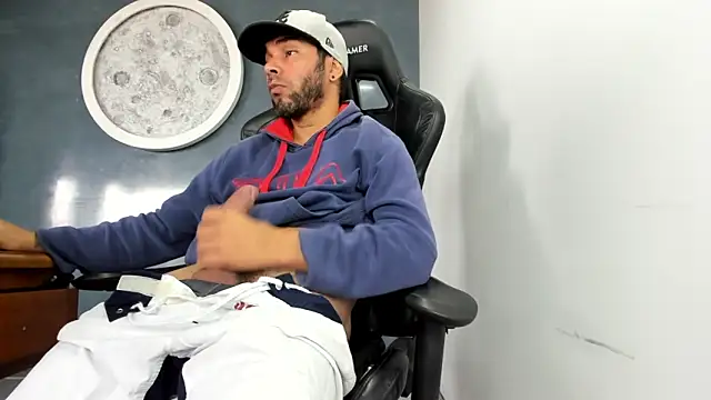 Bryan Bronx online show from February 10, 2025, 2:05 pm