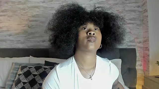 Snapshot of Anneth__M chatting on October 28, 2025, 7:46 pm Anneth  M online show from October 28, 2025, 7:46 pm