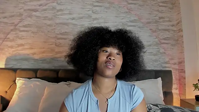 Snapshot of Anneth__M chatting on October 27, 2025, 7:59 pm Anneth  M online show from October 27, 2025, 7:59 pm