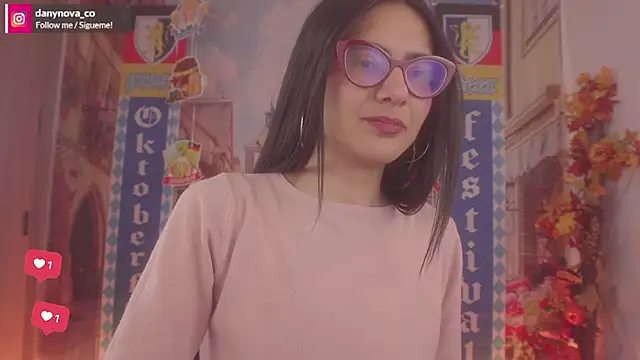 Snapshot of DanyNova_Co chatting on September 26, 2025, 9:10 pm DanyNova Co online show from September 26, 2025, 9:10 pm