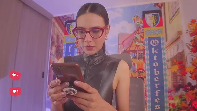 Snapshot of DanyNova_Co chatting on September 29, 2025, 9:09 pm DanyNova Co online show from September 29, 2025, 9:09 pm