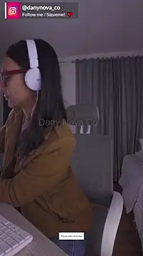 DanyNova Co online show from February 18, 2025, 7:52 pm