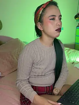 Nathy  8 online show from October 24, 2025, 4:33 am