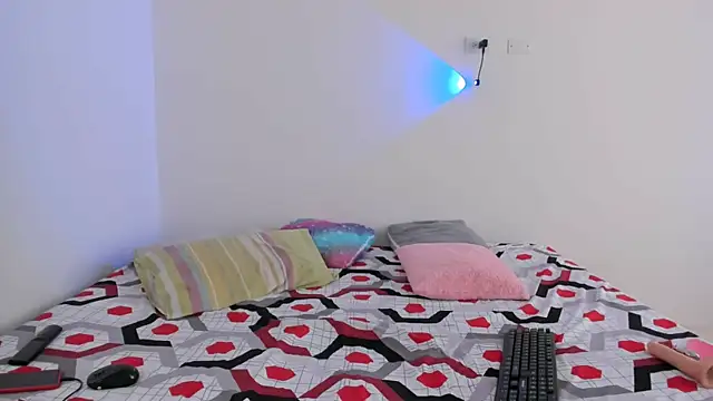 Snapshot of thamara26 chatting on October 21, 2025, 6:18 pm thamara26 online show from October 21, 2025, 6:18 pm