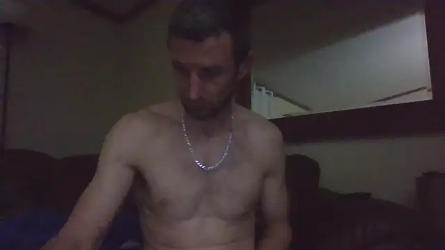 Snapshot of HungStud4You chatting on December 6, 2024, 6:53 am HungStud4You online show from December 6, 2024, 6:53 am