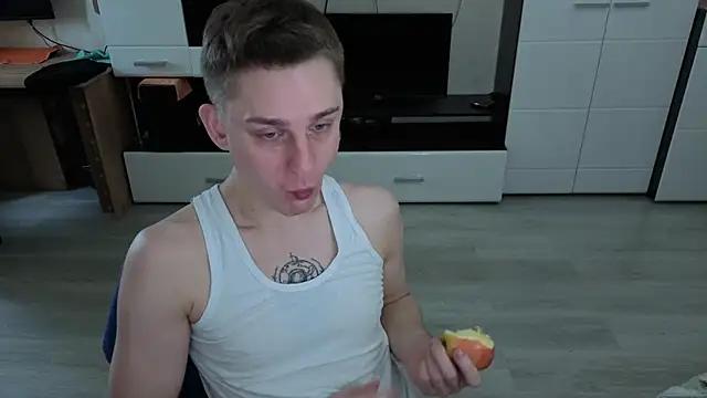 Snapshot of angryzan chatting on November 14, 2025, 7:01 am angryzan online show from November 14, 2025, 7:01 am