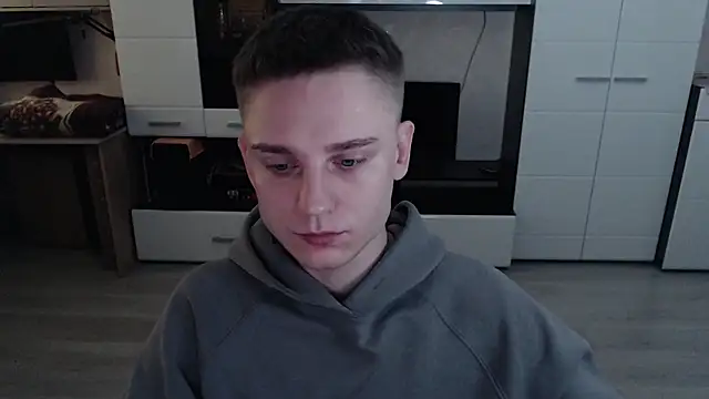 Snapshot of angryzan chatting on October 9, 2025, 4:46 am angryzan online show from October 9, 2025, 4:46 am