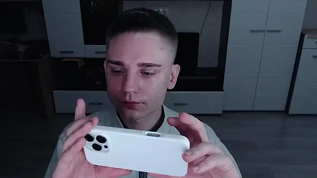 Snapshot of angryzan chatting on October 23, 2025, 4:22 am angryzan online show from October 23, 2025, 4:22 am