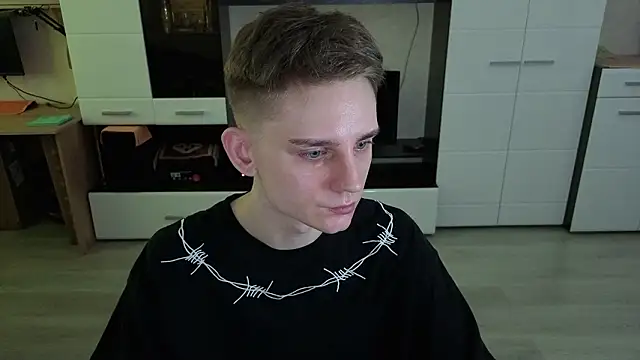 angryzan online show from February 18, 2026, 6:44 am