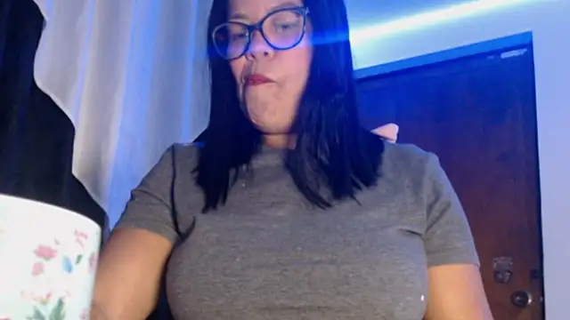 sofia lopez76 online show from March 2, 2025, 3:08 pm
