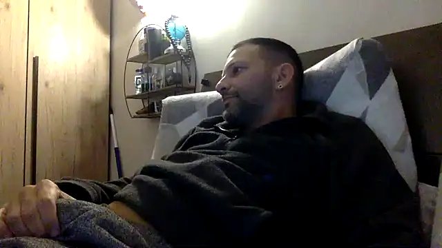 goroasroma90 online show from November 28, 2025, 4:29 pm